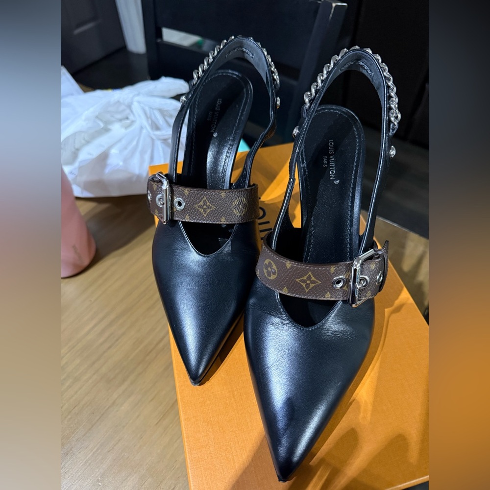 LV Vibe Slingback Pump